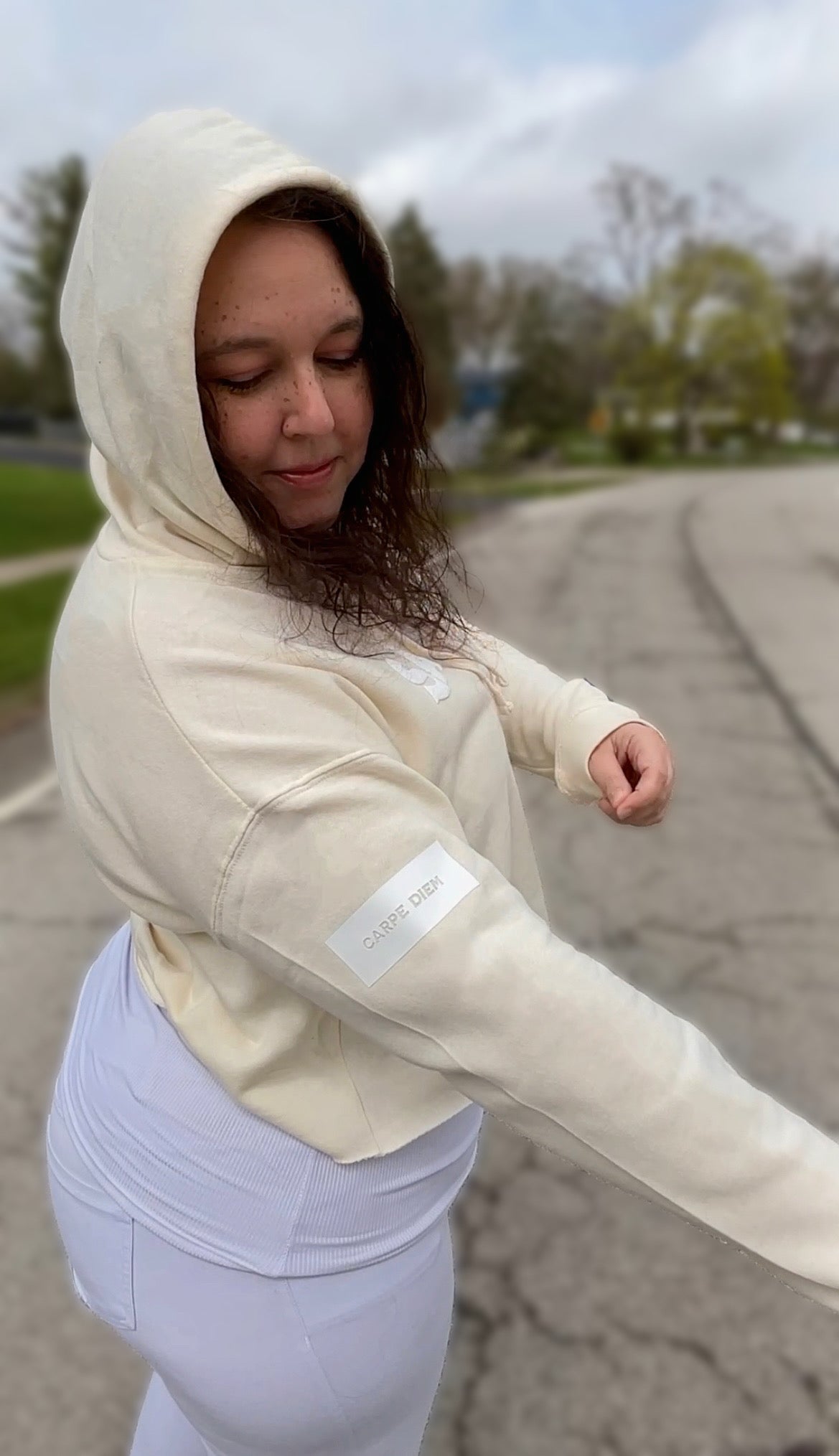 Carpe Diem - Crop Top Hoodie